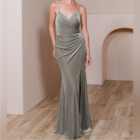 Revelry Rory Velvet Bridesmaid Dress in Sage Green Velvet - Picture 5 of 14